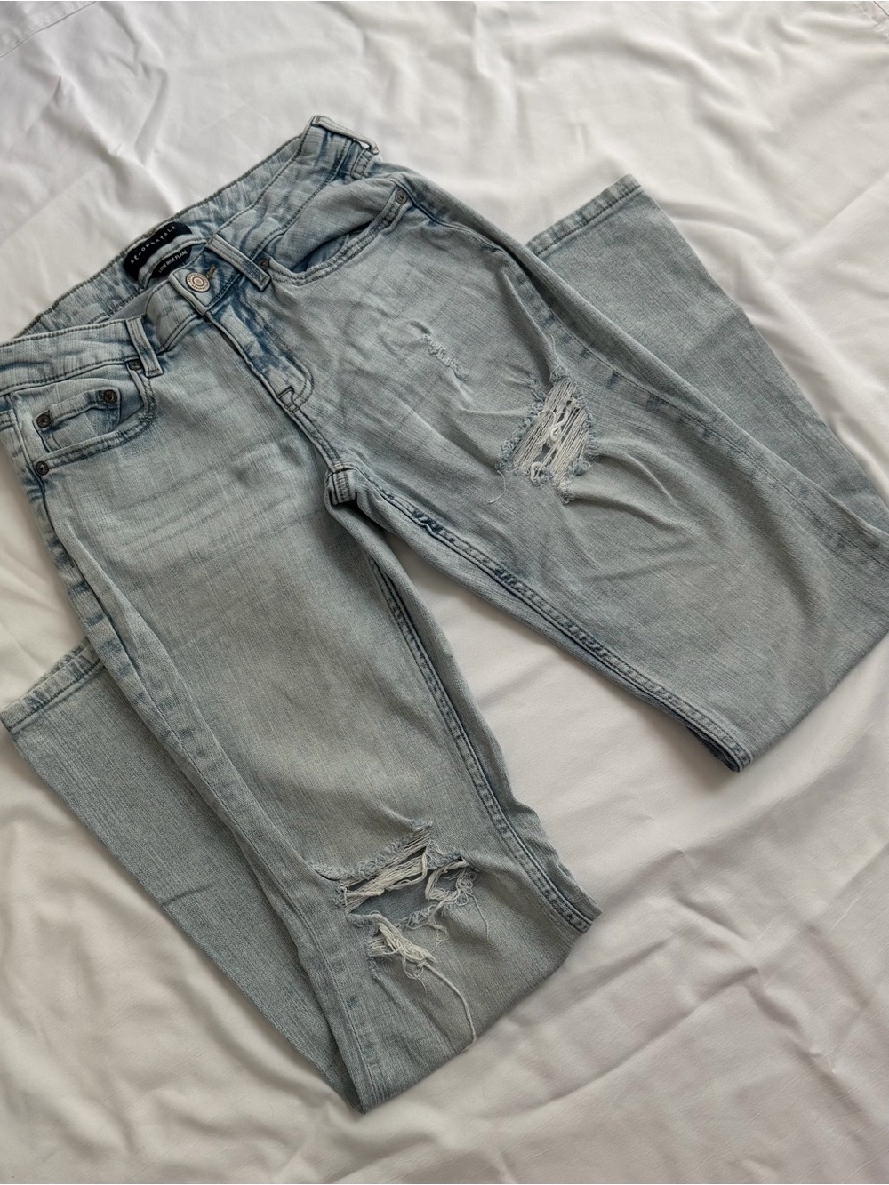 Aeropostale Light Blue Low Rise Flare  Distressed Women’s Jeans